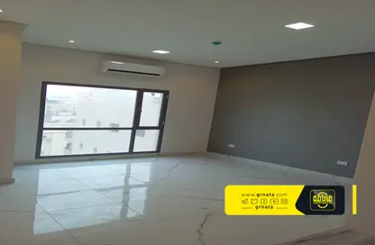 Apartment - 2 Bedrooms - 2 Bathrooms for rent in Adliya - Manama - Capital Governorate