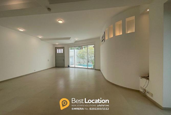 945786 - Property Image 3
