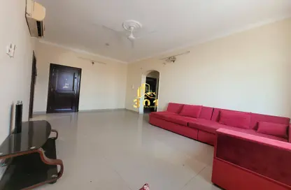 Apartment - 2 Bedrooms - 2 Bathrooms for rent in Salmaniya - Manama - Capital Governorate