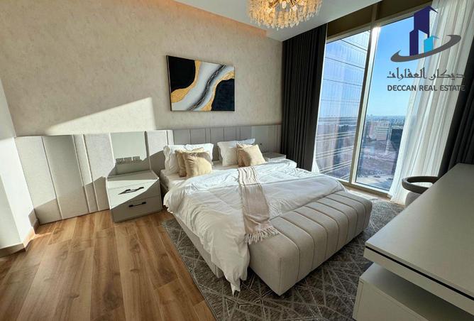 976512 - Property Image 2