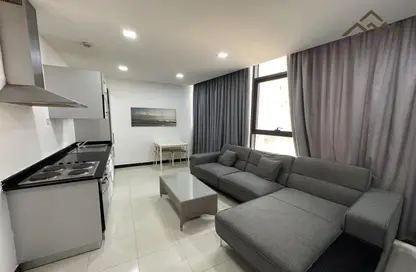 Apartment - 1 Bedroom - 1 Bathroom for rent in Exhibition Road - Hoora - Capital Governorate