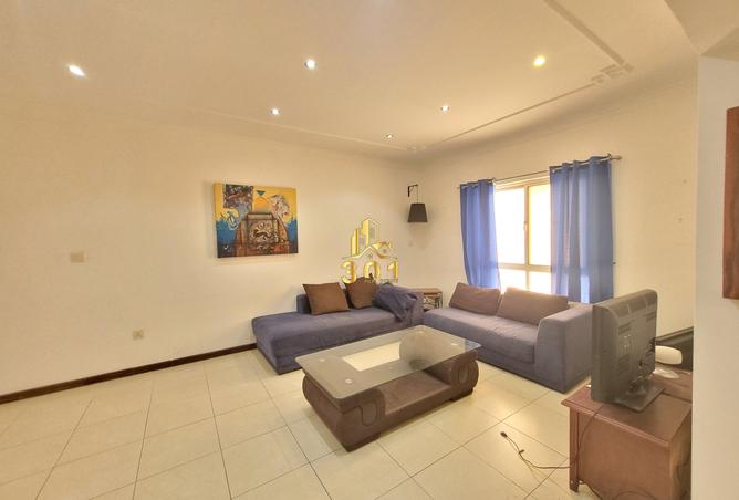 965921 - Property Image 3