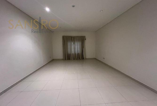 982751 - Property Image 3