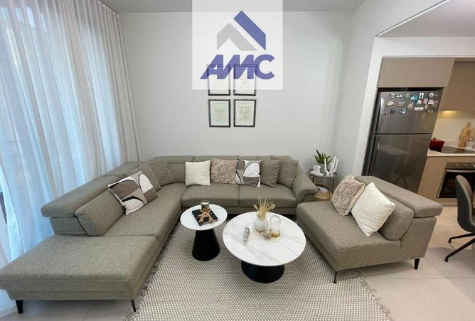 988797 - Property Main Image