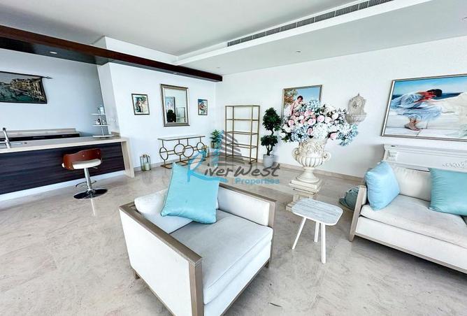 975948 - Property Image 2