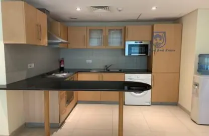 Apartment - 2 Bedrooms - 4 Bathrooms for rent in Al Juffair - Capital Governorate