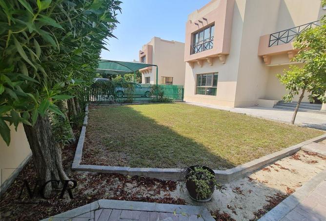 988842 - Property Image 2