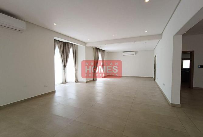 976981 - Property Image 2
