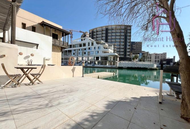 988422 - Property Main Image