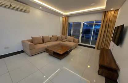 Apartment - 2 Bedrooms - 2 Bathrooms for rent in Busaiteen - Muharraq Governorate