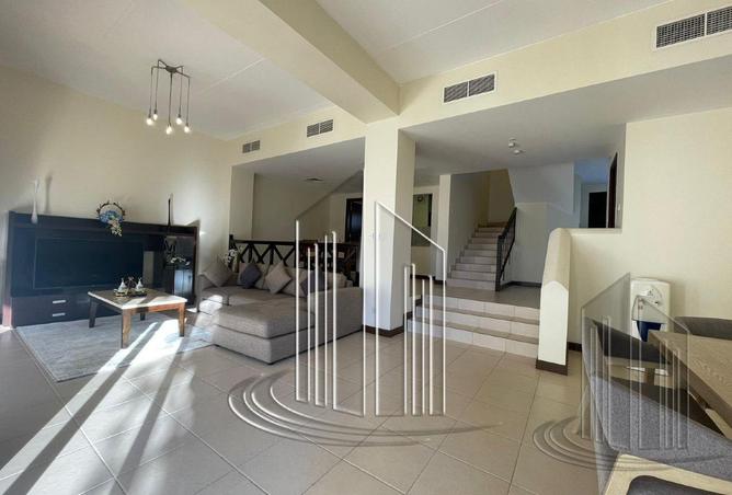 939032 - Property Image 3