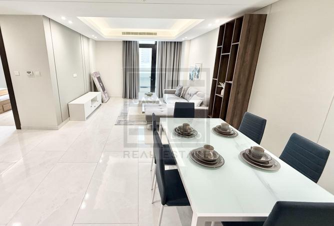 988907 - Property Image 2