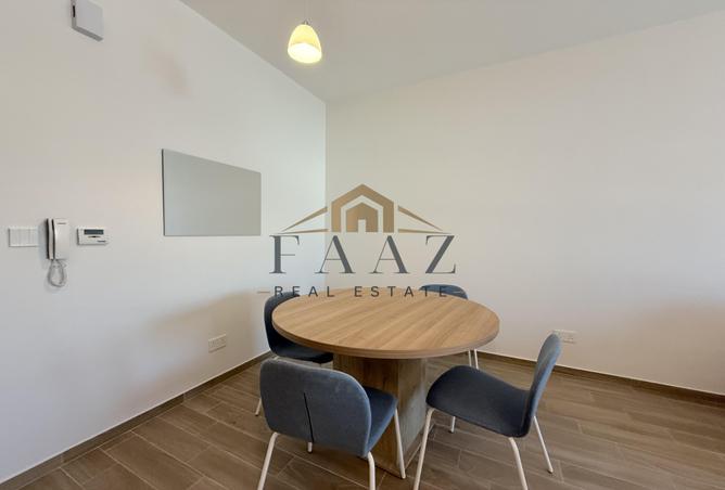 990176 - Property Image 3