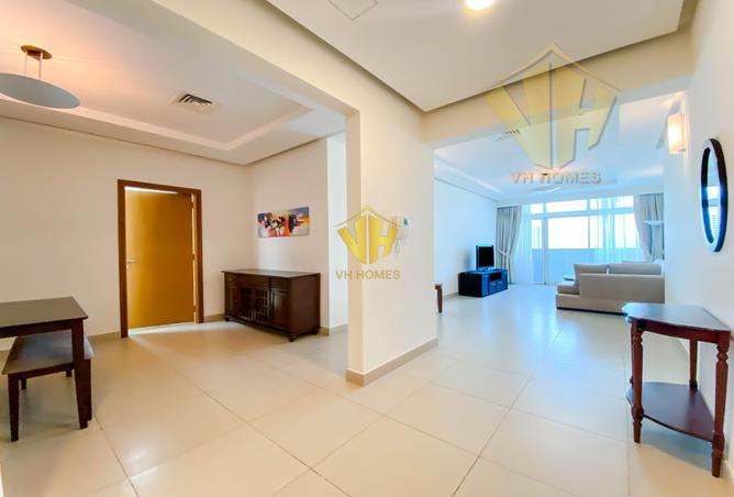 956424 - Property Image 2