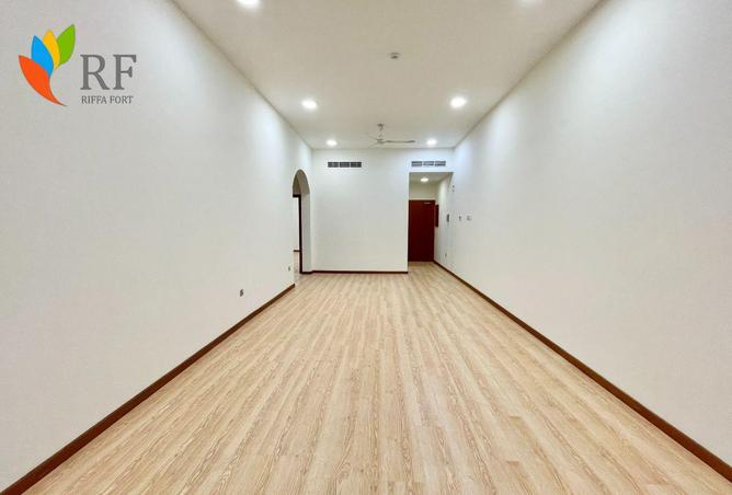 972595 - Property Image 2