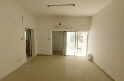 Apartment - 1 Bathroom for rent in Exhibition Road - Hoora - Capital Governorate