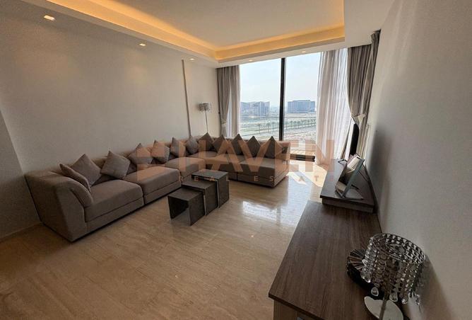 985448 - Property Image 2