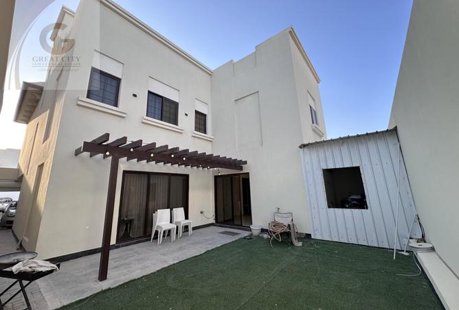 967367 - Property Image 3