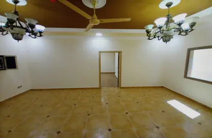 Apartment - 3 Bedrooms - 2 Bathrooms for rent in Galali - Muharraq Governorate