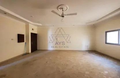 Apartment - 2 Bedrooms - 2 Bathrooms for rent in Busaiteen - Muharraq Governorate