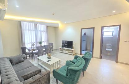 Apartment - 2 Bedrooms - 2 Bathrooms for rent in Mahooz - Manama - Capital Governorate
