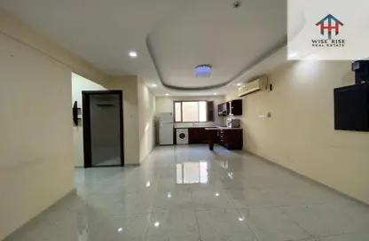 Apartment - 2 Bedrooms - 2 Bathrooms for rent in Seef - Capital Governorate