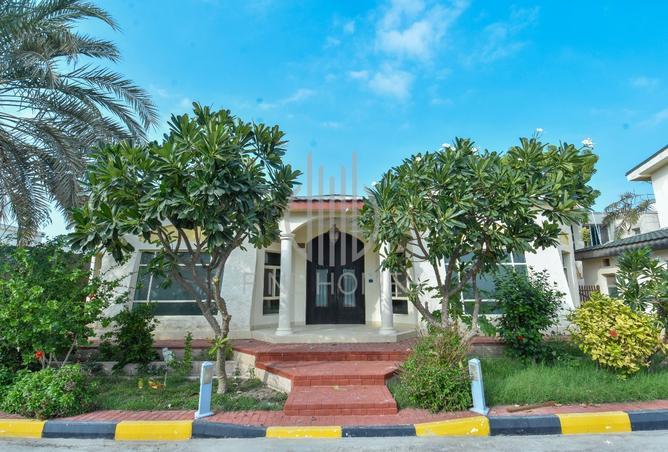 985824 - Property Main Image