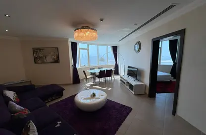 Apartment - 3 Bedrooms - 3 Bathrooms for rent in Al Juffair - Capital Governorate