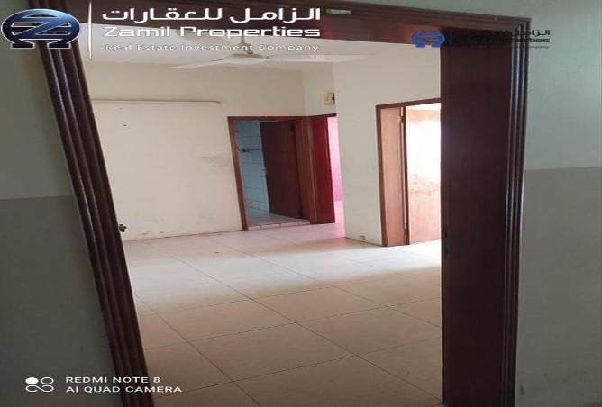 698180 - Property Image 2
