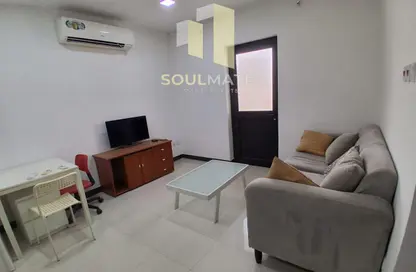 Apartment - 1 Bedroom - 1 Bathroom for rent in Exhibition Road - Hoora - Capital Governorate