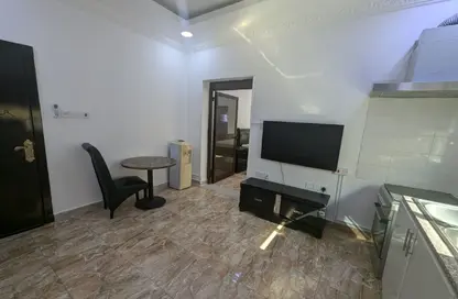 Apartment - 1 Bedroom - 1 Bathroom for rent in Janabiya - Northern Governorate