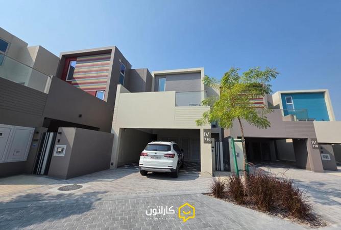 977819 - Property Main Image