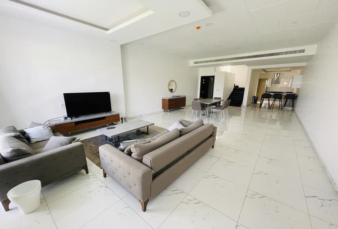 989481 - Property Image 3