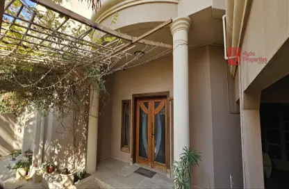 فيلا - 5 غرف نوم - 5 حمامات للايجار في الماحوز - المنامة - محافظة العاصمة