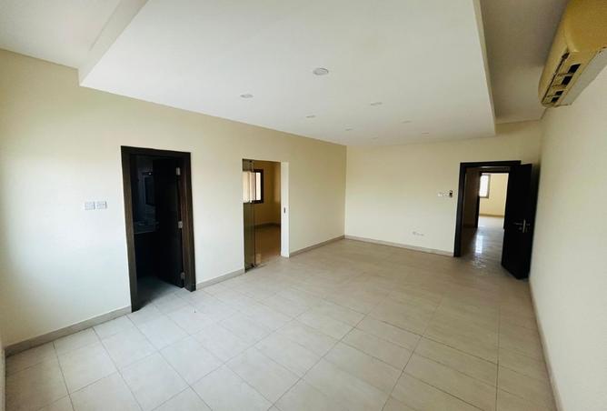 983960 - Property Image 2