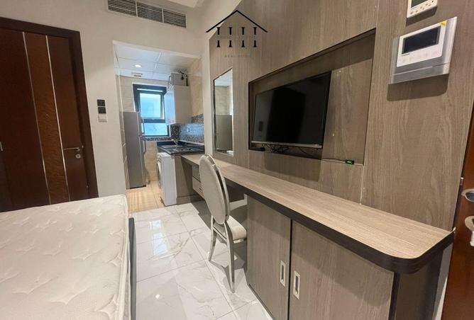 990054 - Property Image 2