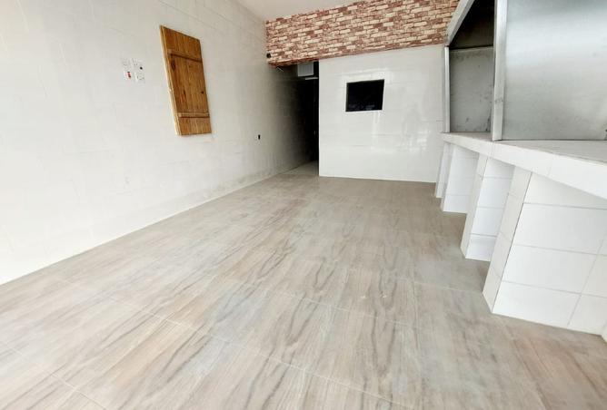 990048 - Property Image 3