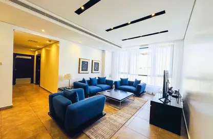 Apartment - 2 Bedrooms - 2 Bathrooms for rent in Sanabis - Manama - Capital Governorate