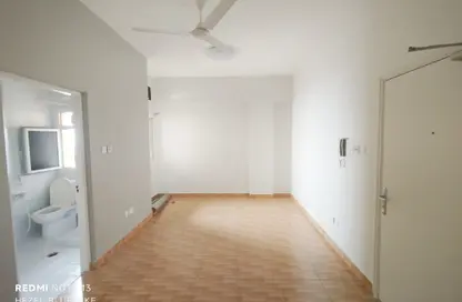 Apartment - Studio - 1 Bathroom for rent in Seef - Capital Governorate