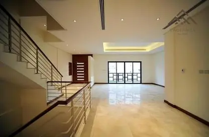 فيلا - 3 غرف نوم - 5 حمامات للايجار في مشروع العرين - الزلاق - المحافظة الجنوبية