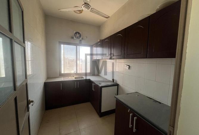 964300 - Property Image 3
