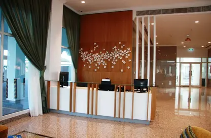 Apartment - 2 Bedrooms - 3 Bathrooms for rent in Al Areen Development - Zallaq - Southern Governorate