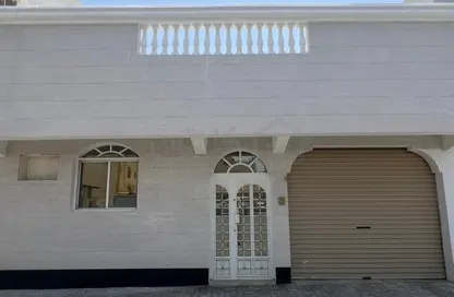 Villa - 4 Bedrooms - 2 Bathrooms for sale in Isa Town - Central Governorate