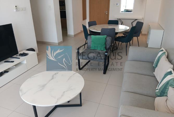 985475 - Property Image 2