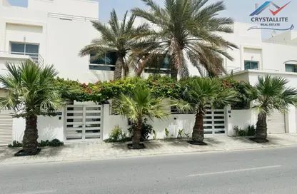 Villa - 3 Bedrooms - 4 Bathrooms for rent in Saar - Northern Governorate