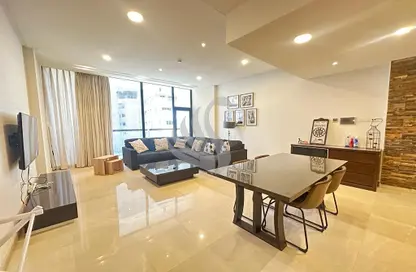 Duplex - 2 Bedrooms - 2 Bathrooms for rent in Al Juffair - Capital Governorate