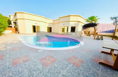 Villa - 4 Bedrooms - 5 Bathrooms for rent in Janabiya - Northern Governorate