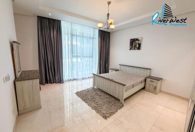 988114 - Property Image 3