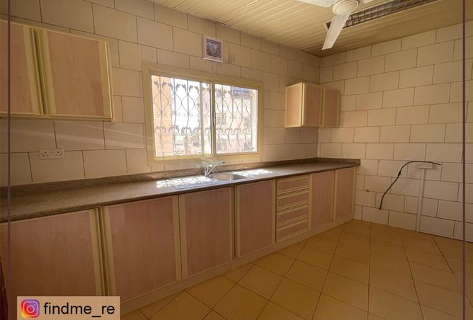 960213 - Property Image 2