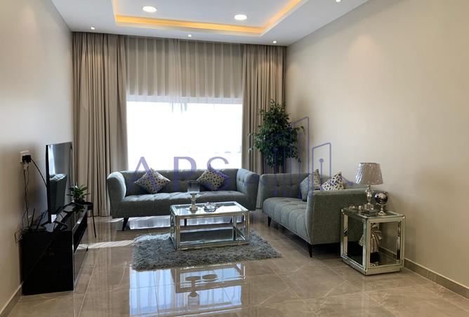 925803 - Property Image 3